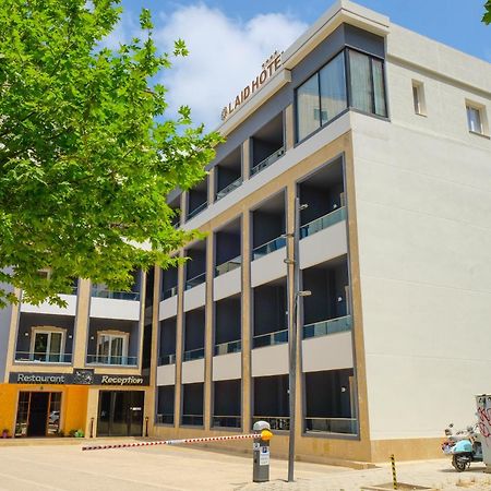 Laid Hotel Vlorë Buitenkant foto